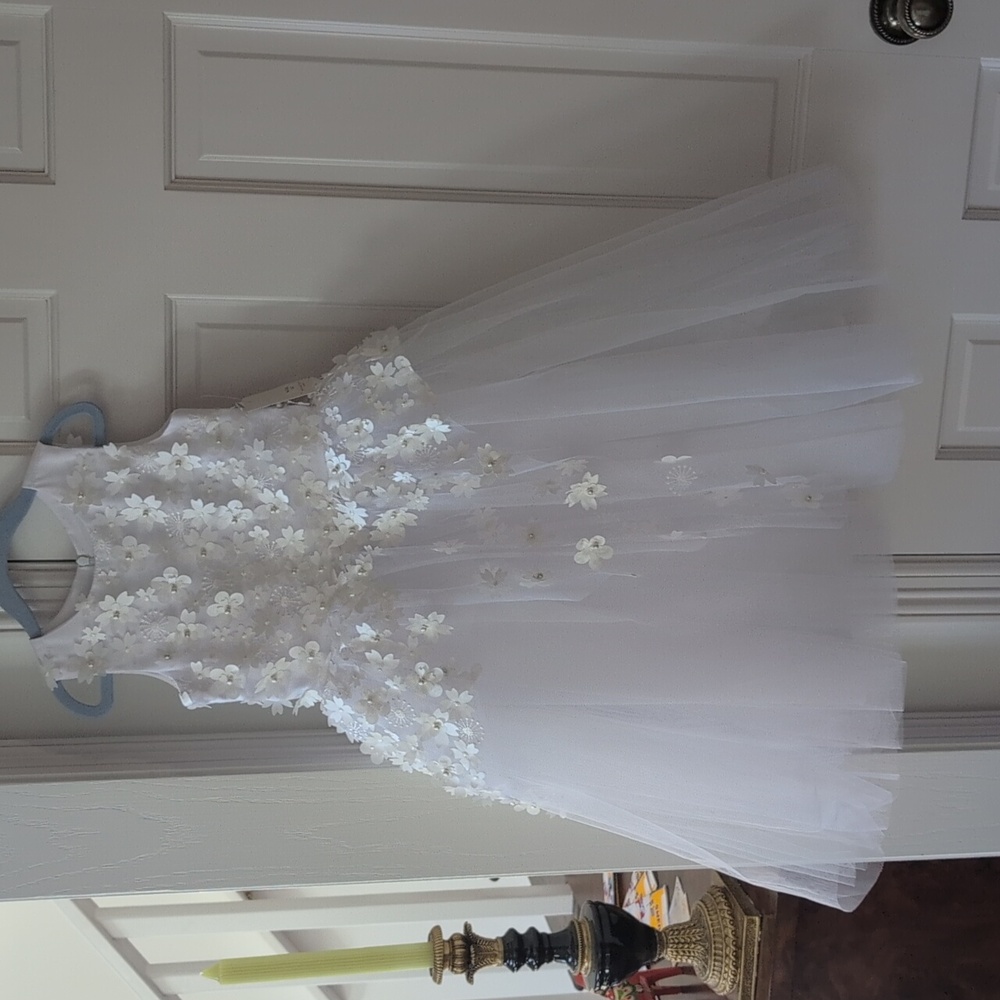 Stunning NWT Flowergirl White Floral Tulle Dress